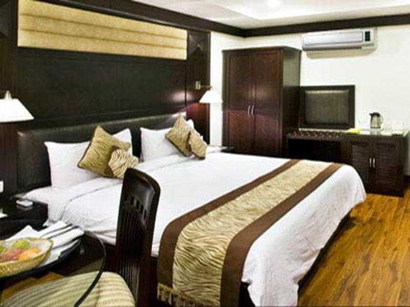 ניו דלהי Hotel Bluestone Nehru Place By The Cosy Hotels מראה חיצוני תמונה
