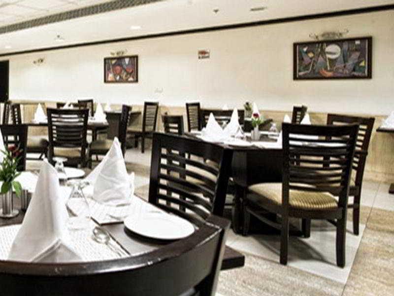 ניו דלהי Hotel Bluestone Nehru Place By The Cosy Hotels מראה חיצוני תמונה