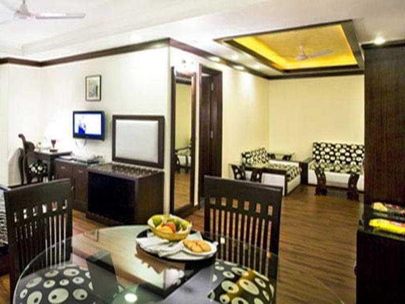 ניו דלהי Hotel Bluestone Nehru Place By The Cosy Hotels מראה חיצוני תמונה