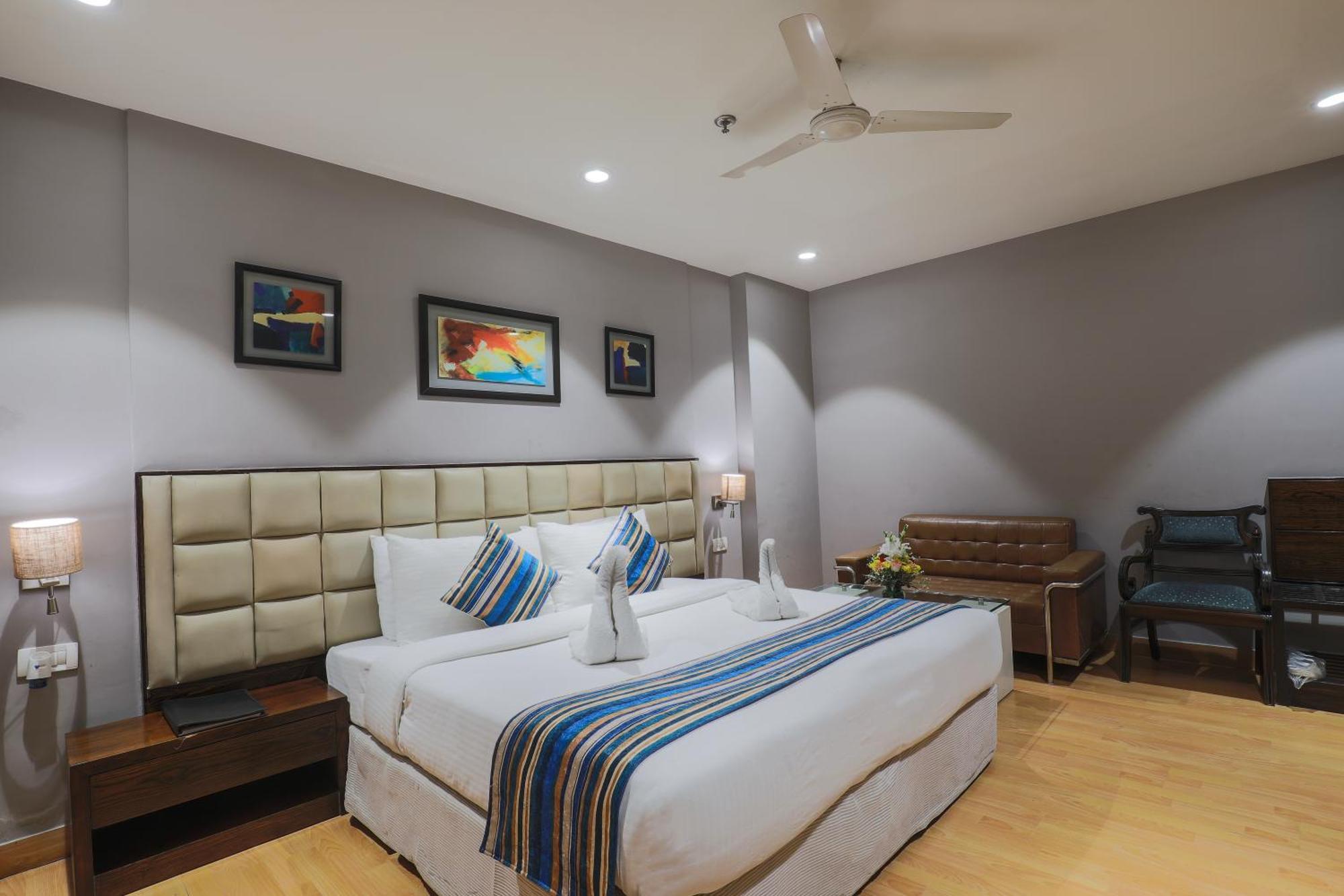 ניו דלהי Hotel Bluestone Nehru Place By The Cosy Hotels מראה חיצוני תמונה