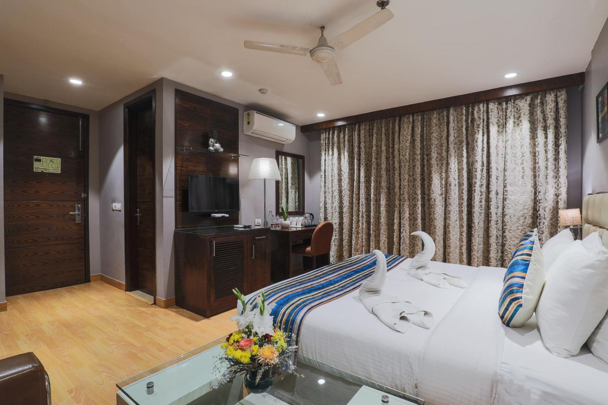 ניו דלהי Hotel Bluestone Nehru Place By The Cosy Hotels מראה חיצוני תמונה